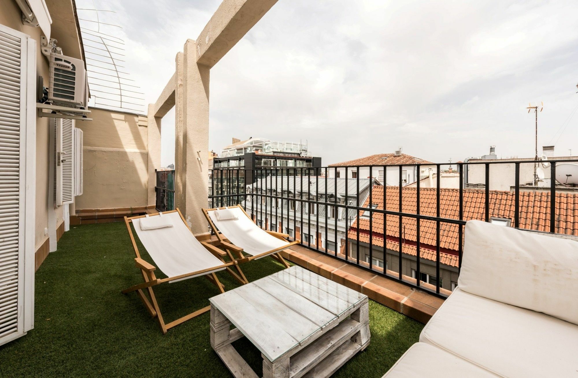Gran Via Terrace City Center Madrid Esterno foto